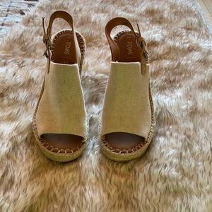 Toms wedges size 8